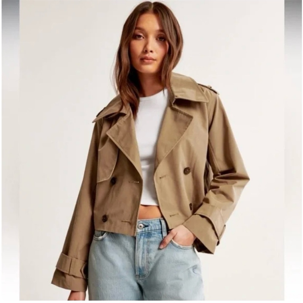 Abercrombie & Fitch Cropped Trench Coat Tan size small